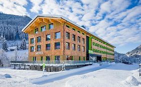 Explorer Hotel Bad Kleinkirchheim